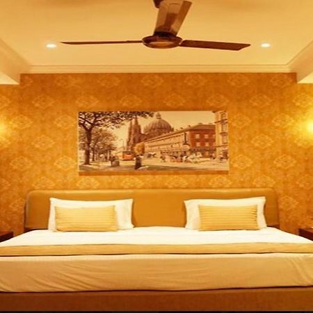 The Emerald Club ,Rajkot Exterior foto